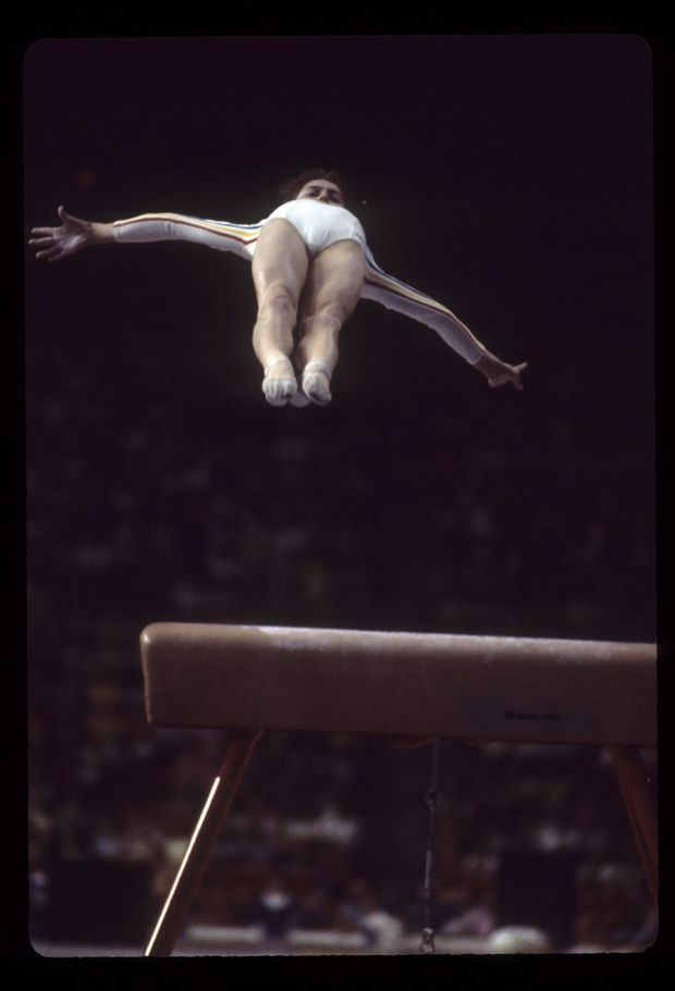 Nadia Comaneci aux Jeux olympiques d'été de 1976 à Montréal.