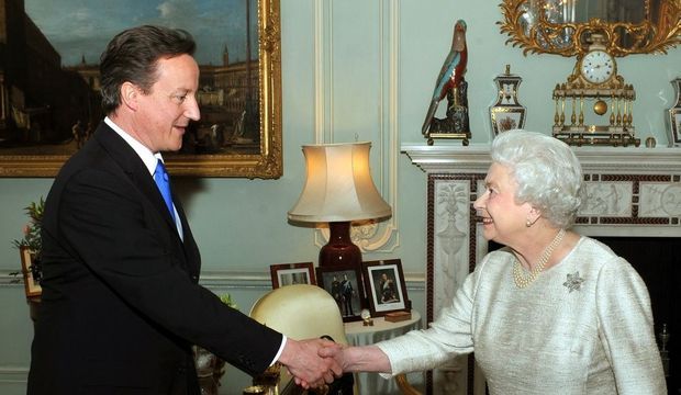 David Cameron et la reine elizabeth-