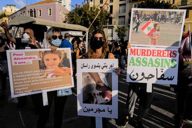 Des pancartes avec le visage de la petite Alexandra lors de manifestations à Beyrouth, ce week-end. Des pancartes avec le visage de la petite Alexandra lors de manifestations à Beyrouth, ce week-end.
