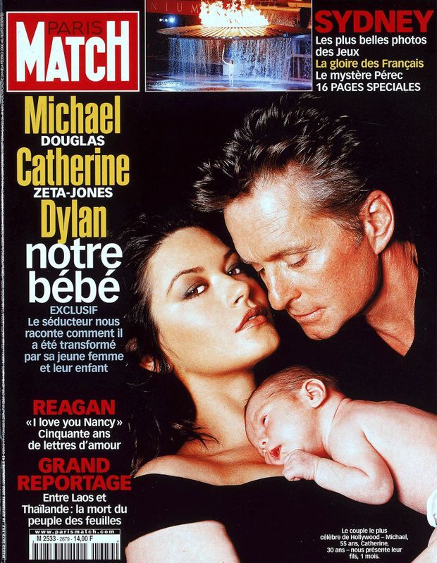 Catherine Zeta Jones Et Michael Douglas En 00 Voici Dylan Notre Bebe