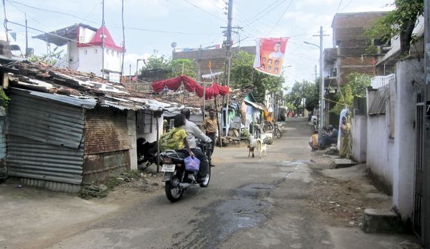 Femme au foyer datant de l’Inde