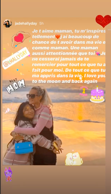 Laeticia Hallyday Fete Ses 45 Ans Sa Mere Devoile Une Photo D Elle Enfant