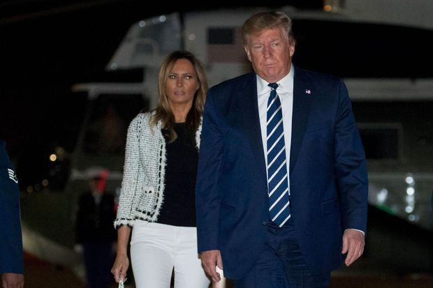 Melania et Donald Trump vendredi soir sur la base aérienne d'Andrews, avant d'embarquer à bord d'Air Force One pour rejoindre la France.