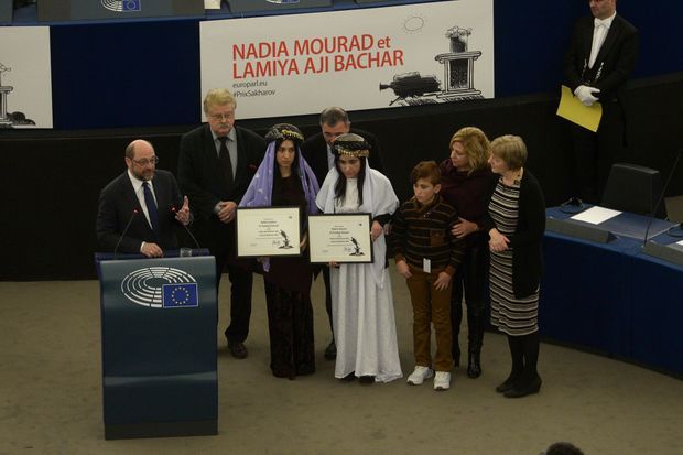 Nadia Murad et Lamiya Aji Bashar à Strasbourg, le 13 décembre 2016.