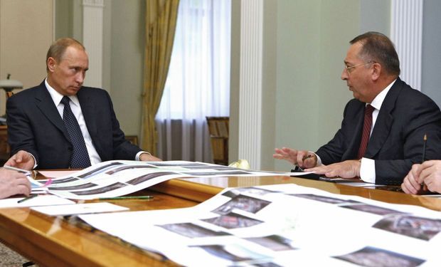 NIKOLAÏ TOKAREV Chairman of the Transneft pipeline company (here in the Kremlin in 2008). He was a colleague of Putin in the KGB in the German Democratic Republic. NIKOLAÏ TOKAREV Chairman of the Transneft pipeline company (here in the Kremlin in 2008). He was a colleague of Putin in the KGB in the German Democratic Republic.