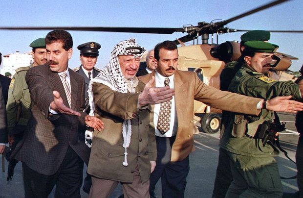 Arafat en 1997 à Gaza. Arafat en 1997 à Gaza.