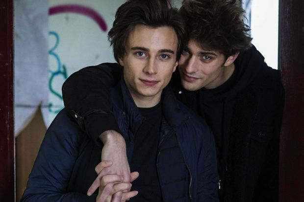 Axel Auriant Maxence Danet Fauvel Gay Shirtless Scene In Skam France Sexiezpicz Web Porn