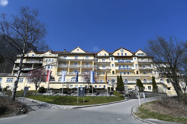 LE GRAND HOTEL SONNENBICHL DE GARMISCH-PARTENKIRCHEN, écrin d’un splendide isolement.