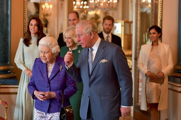 Souvenir d’une famille unie. Le 5 mars 2019, à Buckingham, pour le 50e anniversaire de l’investiture du prince de Galles. Souvenir d’une famille unie. Le 5 mars 2019, à Buckingham, pour le 50e anniversaire de l’investiture du prince de Galles.