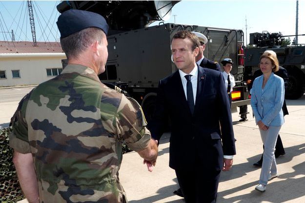 A Istres Emmanuel Macron Annonce Une Augmentation Du Budget De L Armee En 2018
