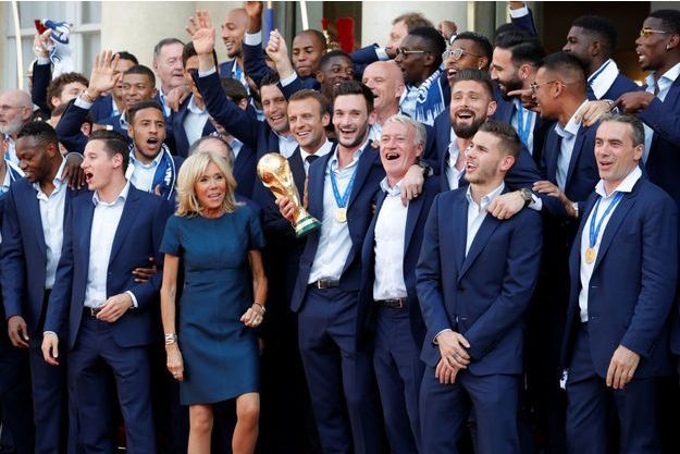 Coupe Du Monde La Fete Des Bleus Avec Emmanuel Et Brigitte Macron A L Elysee