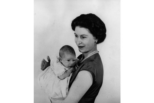 La Reine D Angleterre En Photos Les Annees 1960 D Elizabeth Ii