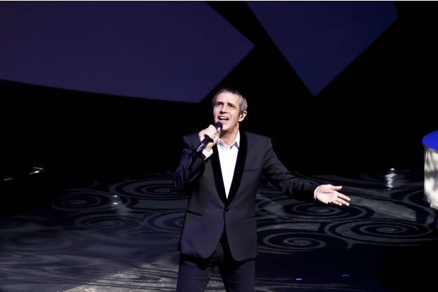 Hier Soir A Paris Julien Clerc 1.le figaro et le monde consacrent les articles aux analyses. hier soir a paris julien clerc