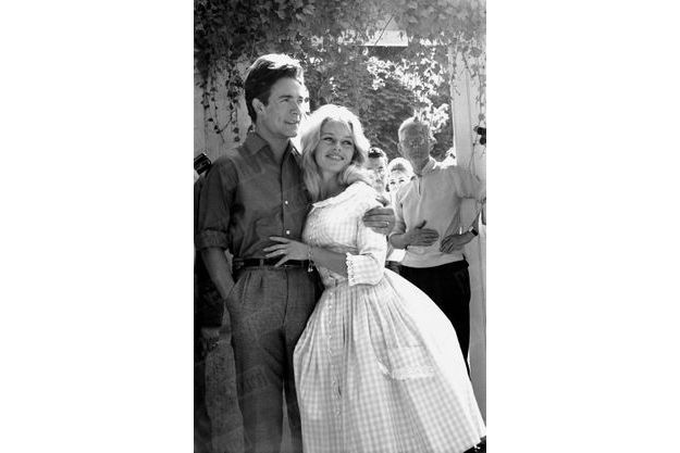 Au Mariage Mouvemente De Brigitte Bardot Et Jacques Charrier