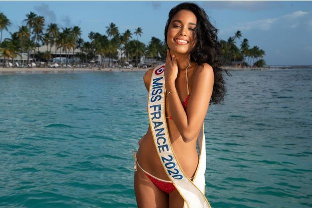 Miss France Clémence Botino, radieuse sous le soleil de la Guadeloupe