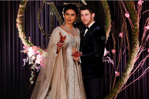 Premiere Apparition Officielle De Priyanka Chopra Et Nick Jonas Apres Leur Incroyable Mariage