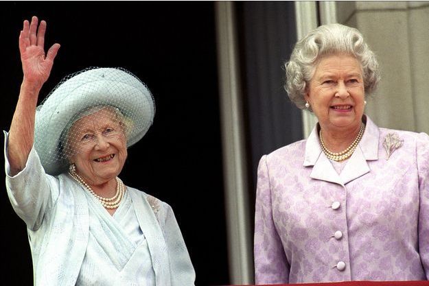 La Reine D Angleterre En Photos Les Annees 2000 D Elizabeth Ii