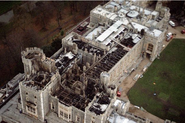 Quand Le Chateau De Windsor Etait En Feu Sous L œil De La Reine