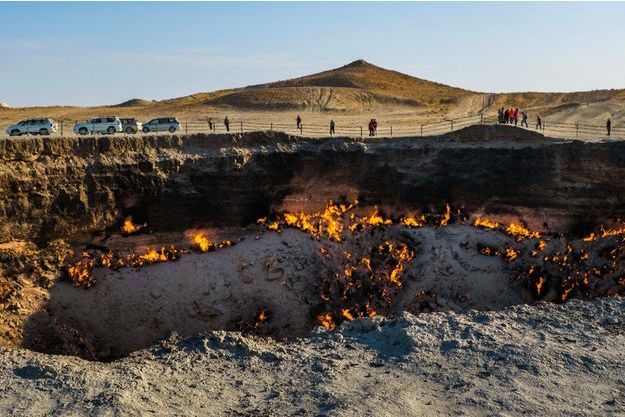 la porte de l enfer existe elle se trouve au turkmenistan