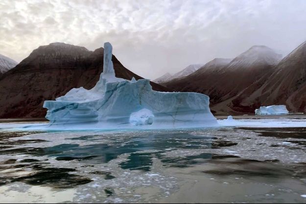 Une iceberg en Arctique.