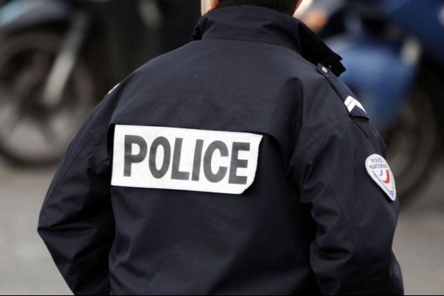 Une jeune femme a été placée en garde à vue après la découverte d'un cadavre dans son appartement, en Haute-Saône (image d'illustration).