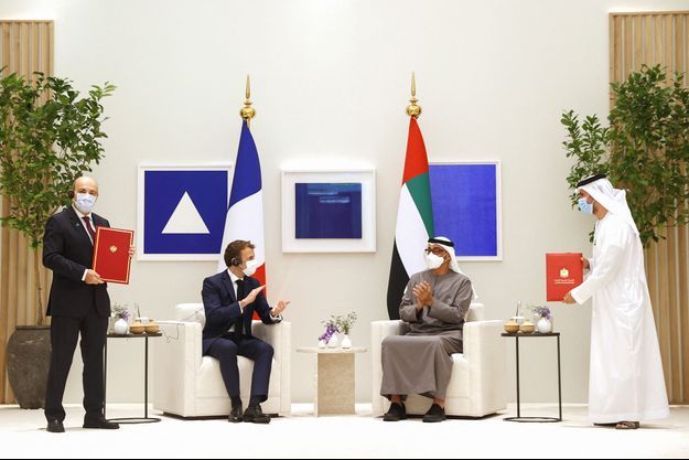 L'accord a été signé alors qu'Emmanuel Macron et le chef de l'Etat et le prince héritier d'Abou Dhabi Mohammed ben Zayed Al-Nahyane, dit MBZ, s'entretenaient au pavillon d'honneur de l'Exposition universelle.