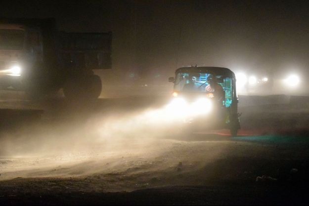 Tempête de sable à Mathura, dans l'Uttar Pradesh, mercredi.