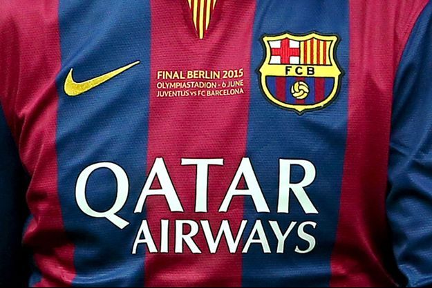 Illustration de l'actuel maillot du FC Barcelone, dorénavant interdit en Arabie Saoudite.