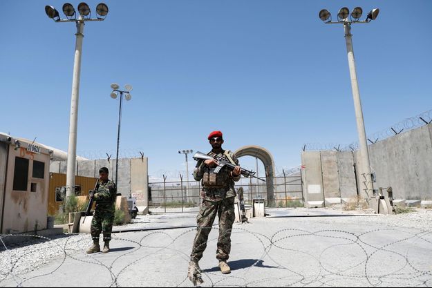 Des soldats afghans sur la base de Bagram, le 2 juillet 2021.
