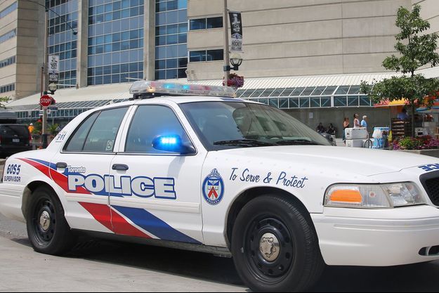 Un centre commercial évacué à Toronto, des coups de feu ...