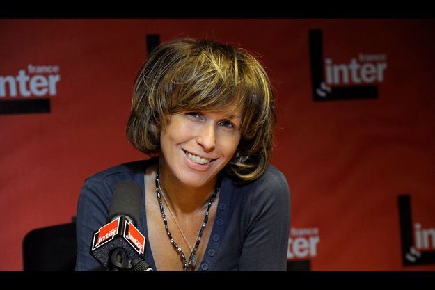 Pascale Clark Reprend Du Service Public