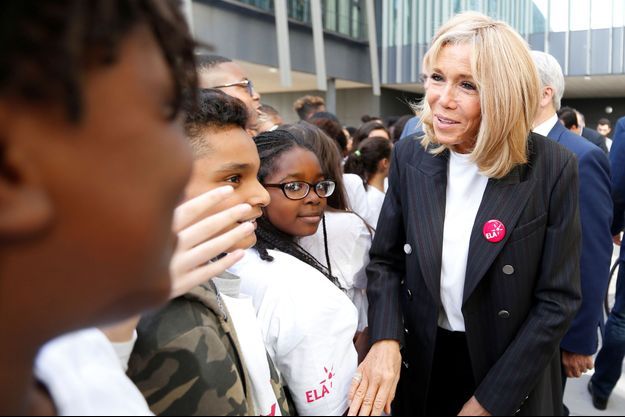 Emmanuel Sa Vie A L Elysee Son Rapport Aux Francais Les Confidences De Brigitte Macron