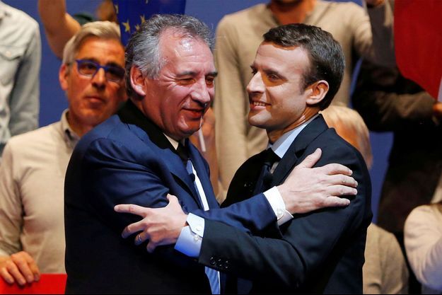 François Bayrou et Emmanuel Macron en avril dernier. 