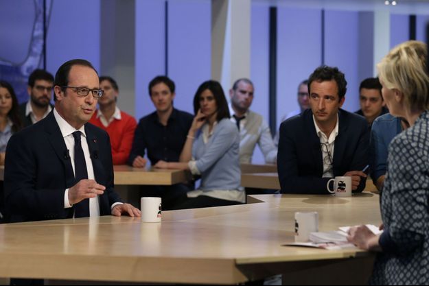 François Hollande sur le plateau du "Supplément", sur Canal+.
