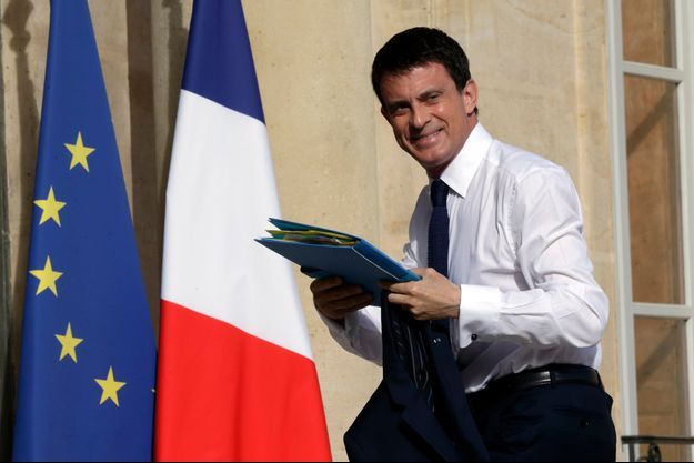 Manuel Valls, sur le perron de l'Elysée, le lundi 29 juin. 