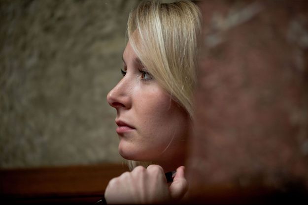 Front National Marion Le Pen Ne Se Voit Pas En Marionnette