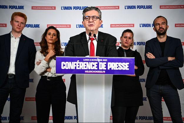Jean-Luc Mélenchon lors d'une conférence de presse à Paris, le 8 novembre.