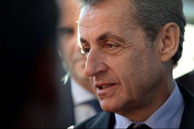 Nicolas Sarkozy annonce s'engager dans une campagne de lutte contre le cancer de l'enfant,