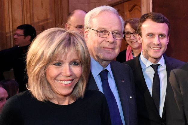 Brigitte Macron, le Baron David de Rothschild et Emmanuel Macron, en février 2016.