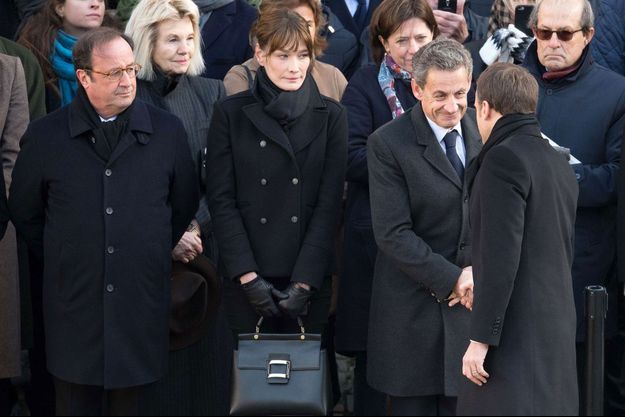 François Hollande, Carla Bruni, Nicolas Sarkozy et Emmanuel Macron lors de l'hommage à Jean d'Ormesson, le 8 décembre. 