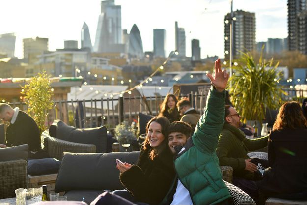 Sur un rooftop à Londres lundi. Sur un rooftop à Londres lundi.