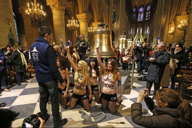  Les Femen à Notre-Dame le 12 février 2013. 