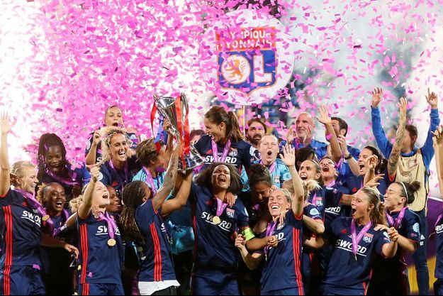 Ligue Des Champions Feminine Lyon Entre Dans L Histoire