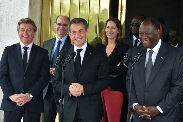 Nicolas Sarkozy, aux côtés du président ivoirien Alassane Ouattara