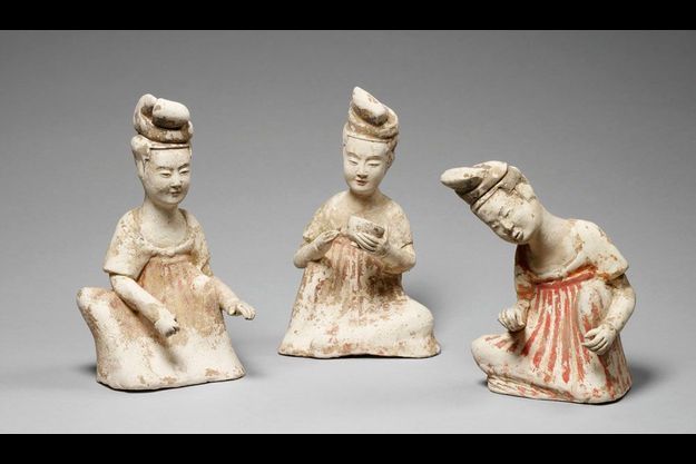  Figurines féminines préparant le thé, première moitié du VIIe siècle.
