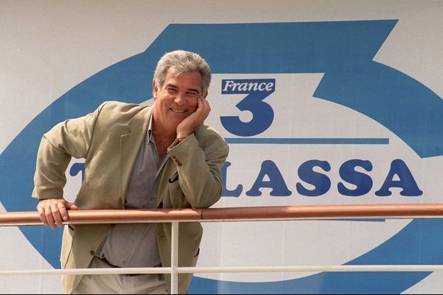 Georges Pernoud en 1999 sur le bateau "Thalassa". 