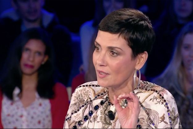 Cristina Cordula sur le plateau d'"On n'est pas couché samedi". 