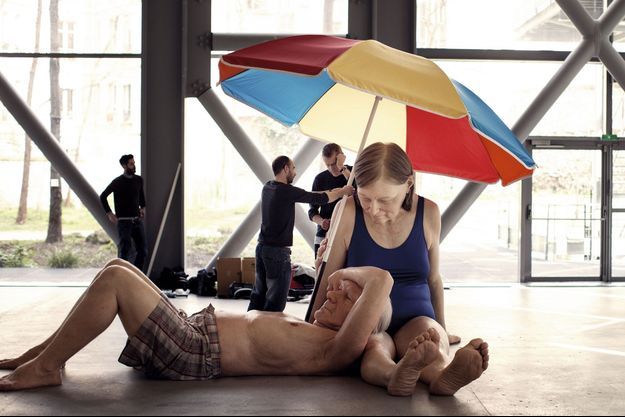 « Couple Under An Umbrella », 2013, matériaux divers. 