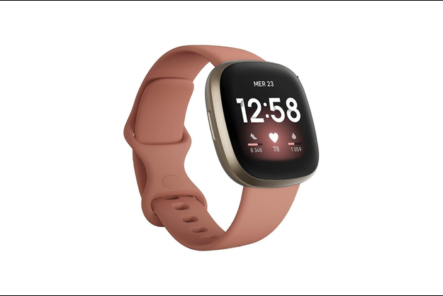 La montre connectée Fitbit Versa 3 est à prix réduit