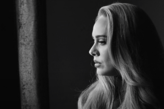 Adele dans son clip «Easy On Me».